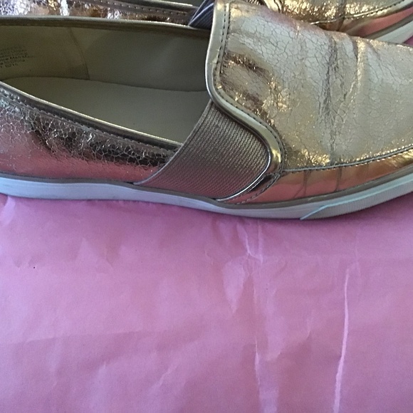 Nine West Slip On Bronze Shoes - Picture 3 of 5